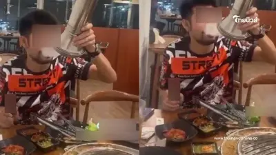 ไม่กลัวกฎหมาย หนุ่มสูบบุหรี่ไฟฟ้า กลางร้านปิ้งย่าง