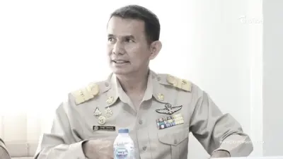 อุกอาจ "นายกฯรือเสาะ" โดนคนร้าย 4 คน แต่งกายเป็นหญิง บุกยิงดับคาห้องประชุม อุกอาจ "นายกฯรือเสาะ" โดนคนร้าย 4 คน แต่งกายเป็นหญิง บุกยิงดับคาห้องประชุม