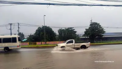 น้ำป่าหลากที่น้ำตกพลิ้ว สภ.แหลมสิงห์ เตือนผู้ใช้รถใช้ถนนให้ระวัง น้ำป่าหลากที่น้ำตกพลิ้ว สภ.แหลมสิงห์ เตือนผู้ใช้รถใช้ถนนให้ระวัง