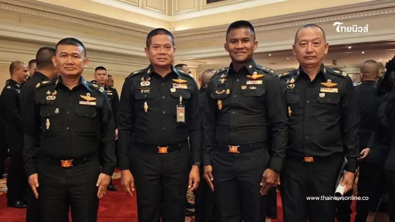 ร้อยเอกสมบัติ บัญชาเมฆ ให้กำลังใจทหารไทยปกป้องอธิปไตย ร้อยเอกสมบัติ บัญชาเมฆ ให้กำลังใจทหารไทยปกป้องอธิปไตย