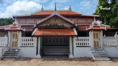 กุฏิเก่า เล่าเรื่อง สัมผัสมนต์ขลัง เรือนไม้โบราณริมแม่น้ำตากใบ