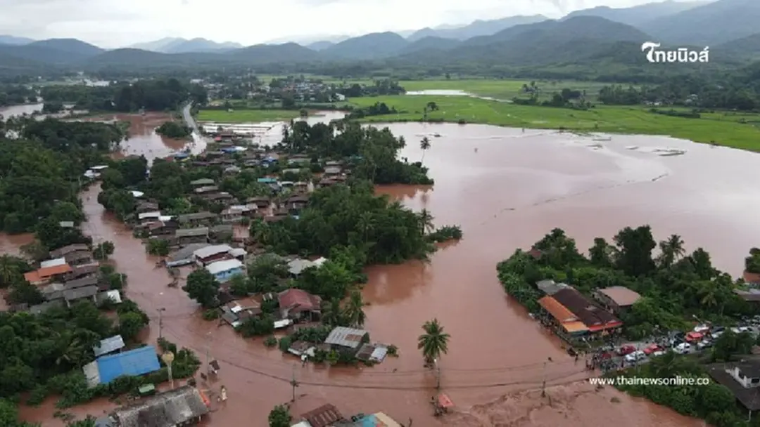 สรุปสถานการณ์น้ำท่วมอุตรดิตถ์ 11 ก.ค. 68 ปภ.เร่งสำรวจความเสียหาย หลังฝนถล่ม 2 อำเภอ