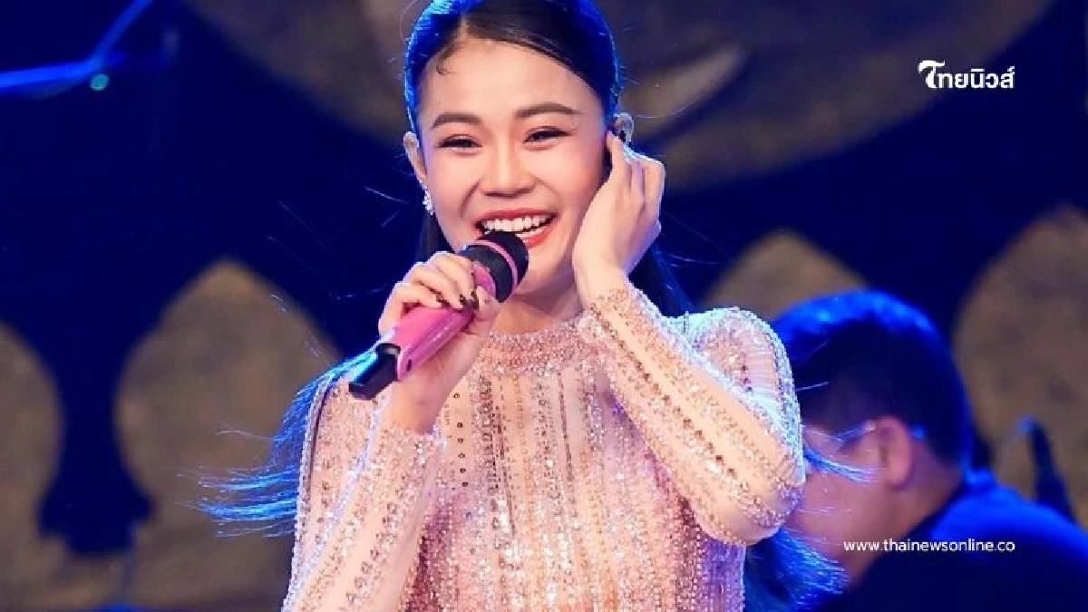 ลำไย ไหทองคำ ร่วมส่งแรงใจบริจาค 2.3 แสน สถานการณ์ไทย-กัมพูชา ลำไย ไหทองคำ ร่วมส่งแรงใจบริจาค 2.3 แสน สถานการณ์ไทย-กัมพูชา