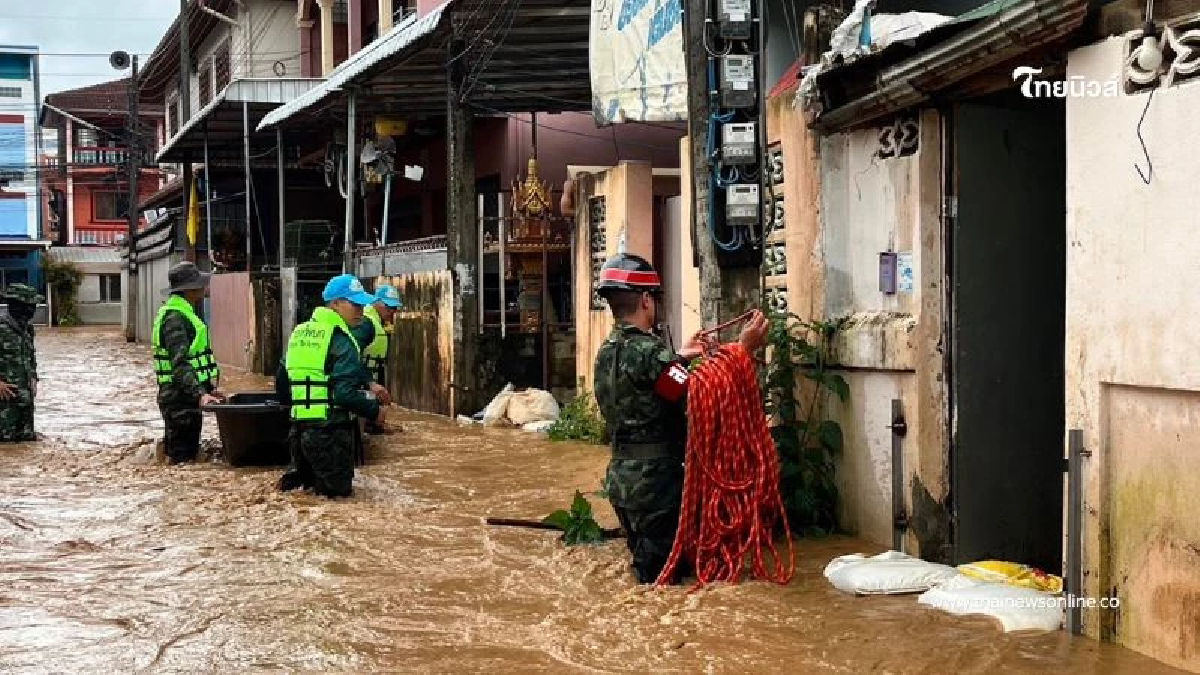 ระดมกำลังช่วยน้ำท่วมแม่สาย อพยพกลุ่มเปราะบาง วางกระสอบทราย ระดมกำลังช่วยน้ำท่วมแม่สาย อพยพกลุ่มเปราะบาง วางกระสอบทราย