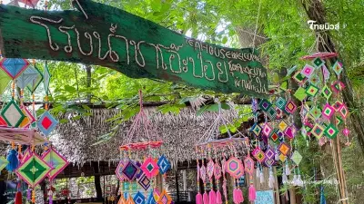 เช้าช้า ๆ แต่สุขใจที่ "โอ๊ะป่อย" ตลาดริมน้ำสุดอบอุ่นแห่งสวนผึ้ง