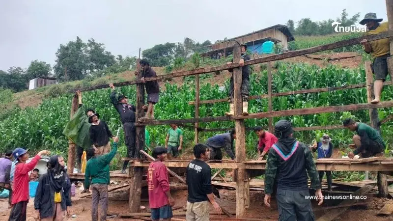 ศบภ.มทบ.38 ร่วมสร้างบ้านพักชั่วคราวช่วยเหลือผู้ประสบภัย