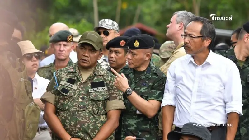 ทูต-ทูตทหาร 23 ประเทศ ลงพื้นที่ตรวจสอบความเสียหาย รพ.สต. บ้านซำเม็ง