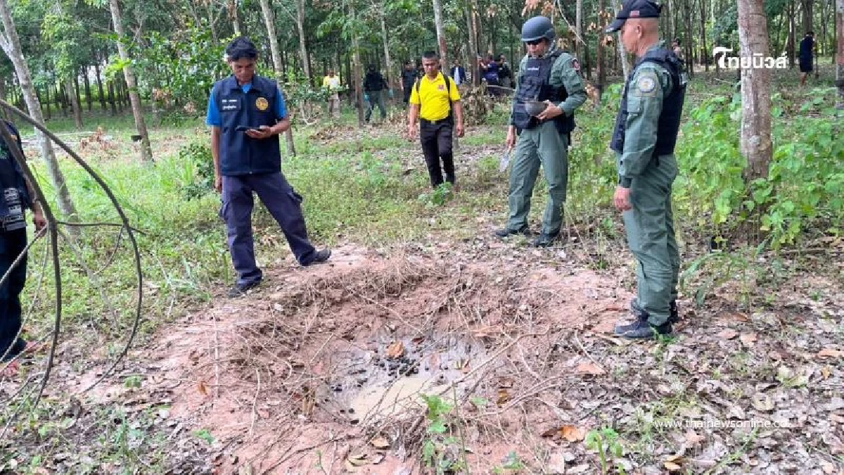 EOD ลงพื้นที่กาบเชิง ตรวจพบหลุมระเบิดจรวด BM-21 กว่า 10 จุด