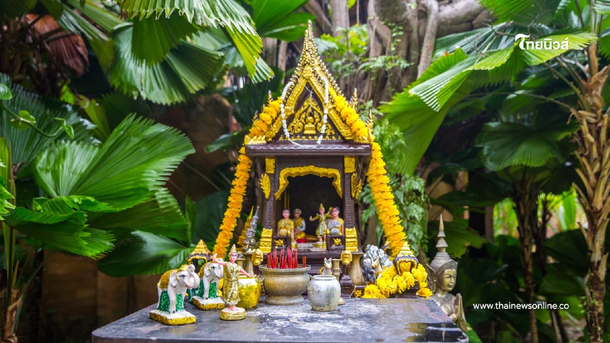 ทำไมหน้าบ้านต้องมีศาล เปิดความเชื่อเรื่องศาลพระภูมิที่คนรุ่นใหม่อาจไม่เคยรู้