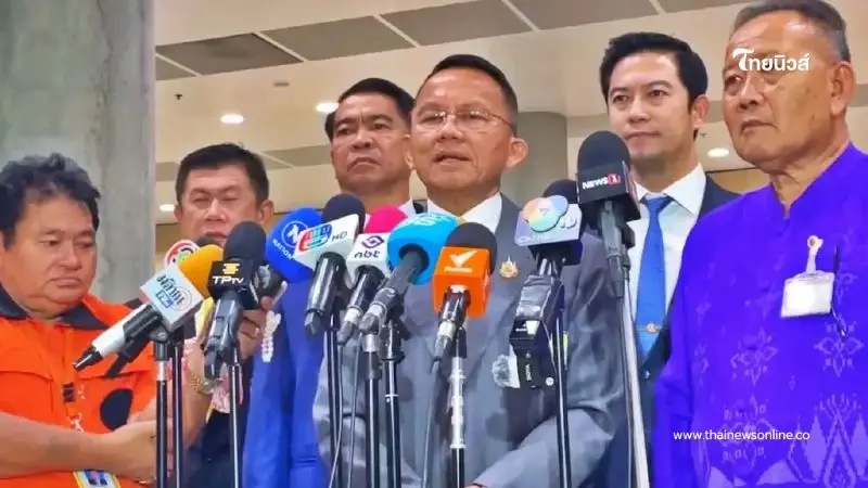 สมศักดิ์ รมว.สาธารณสุข ยันไทยจิตใจสูงส่ง ไม่เลือกปฏิบัติผู้ป่วย สมศักดิ์ รมว.สาธารณสุข ยันไทยจิตใจสูงส่ง ไม่เลือกปฏิบัติผู้ป่วย