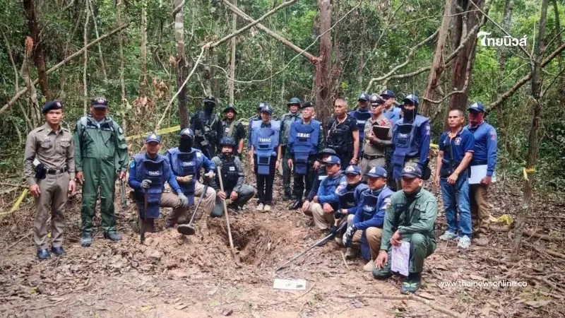 ผู้บัญชาการทหารสูงสุด ติดตามภารกิจทำลายระเบิดตกค้าง