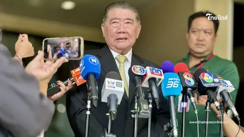 "ภูมิธรรม" ฉุนถูกวิจารณ์เข้าข้างกัมพูชา ลั่นฟ้องให้หมด "ภูมิธรรม" ฉุนถูกวิจารณ์เข้าข้างกัมพูชา ลั่นฟ้องให้หมด
