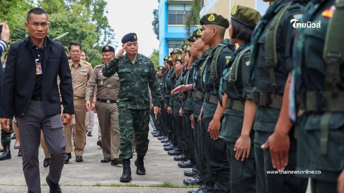 แม่ทัพภาคที่ 2 พบนักเรียนพื้นที่อำเภอขุนหาญ เพื่อบรรยายพิเศษ แม่ทัพภาคที่ 2 พบนักเรียนพื้นที่อำเภอขุนหาญ เพื่อบรรยายพิเศษ
