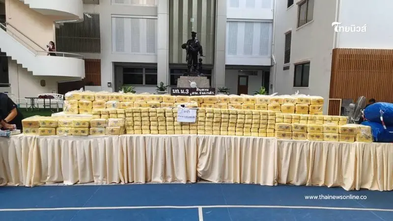 รวบหนุ่มช่างรถผันตัวส่งยา ซุกยา 5.4 ล้านเม็ด คาแอร์พอร์ตลิ้งค์