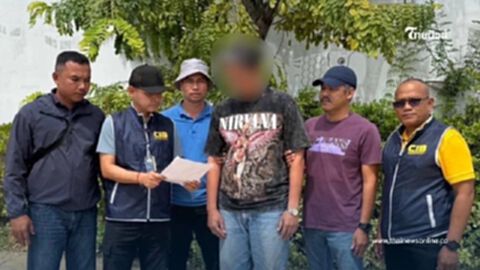 รวบช่างรับเหมา ขับรถพาเพื่อนไปยิงอริ ดับคาสี่แยกไฟแดง รวบช่างรับเหมา ขับรถพาเพื่อนไปยิงอริ ดับคาสี่แยกไฟแดง