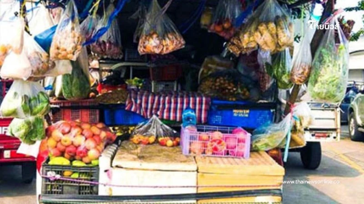 เตือนผู้ถือบัตรสวัสดิการแห่งรัฐ ระวังรถเร่หลอกลวง ทำให้วงเงินหายเกลี้ยง เตือนผู้ถือบัตรสวัสดิการแห่งรัฐ ระวังรถเร่หลอกลวง ทำให้วงเงินหายเกลี้ยง