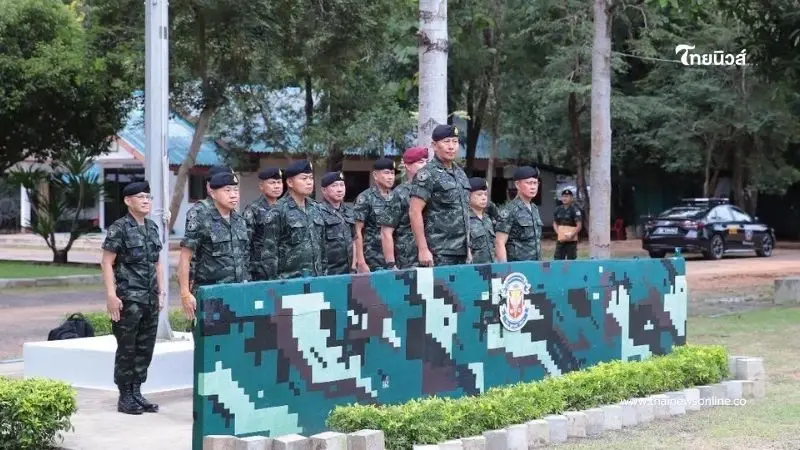 ผบ.ทบ. พบปะผู้บังคับหน่วยระดับกองพันของกองกำลังสุรนารี