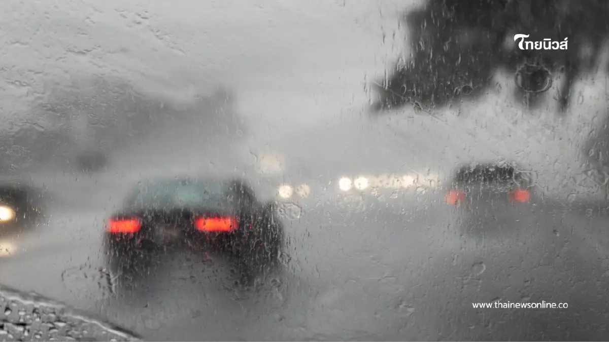 ปภ. แนะข้อควรปฏิบัติขับรถช่วงฝนตกหนัก ลดเสี่ยงอุบัติเหตุบนถนน ปภ. แนะข้อควรปฏิบัติขับรถช่วงฝนตกหนัก ลดเสี่ยงอุบัติเหตุบนถนน