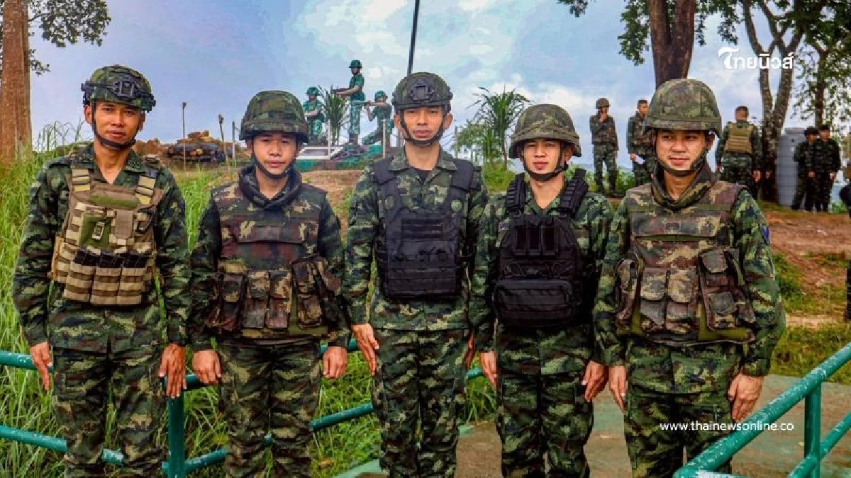 พิธีประดับยศให้กับกำลังพล จำนวน 7 นาย พร้อมกล่าวแสดงความยินดี