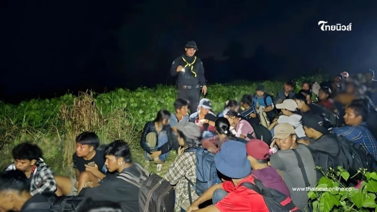 ควบคุมขบวนการขนชาวเมียนมา 64 ราย ลักลอบเข้าเมืองโดยผิดกฎหมาย ควบคุมขบวนการขนชาวเมียนมา 64 ราย ลักลอบเข้าเมืองโดยผิดกฎหมาย