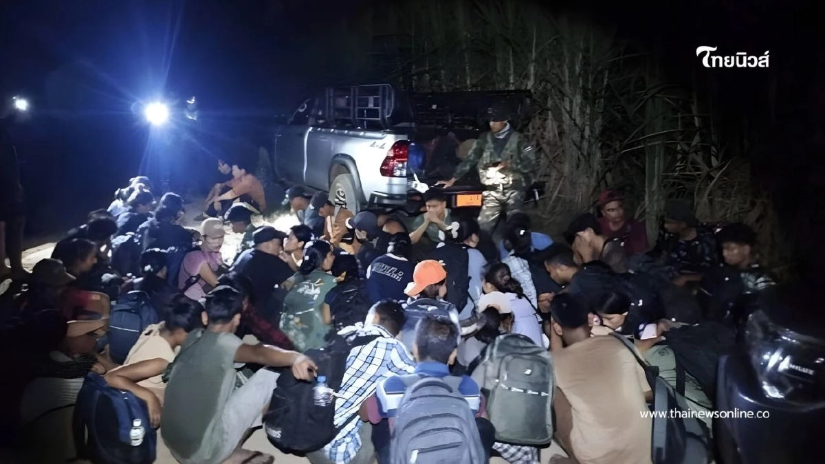 ทหารพราน 35 สกัดจับต่างด้าวทะลักเข้าไทยกลางดึก ยึดรถขนคน 3 คันรวด