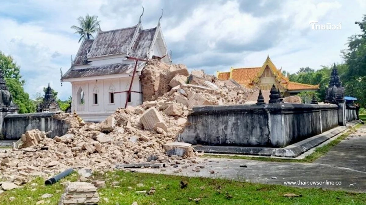 พระธาตุโนนตาล อายุ 121 ปี พังถล่ม พบโบราณวัตถุมีค่ากระจาย