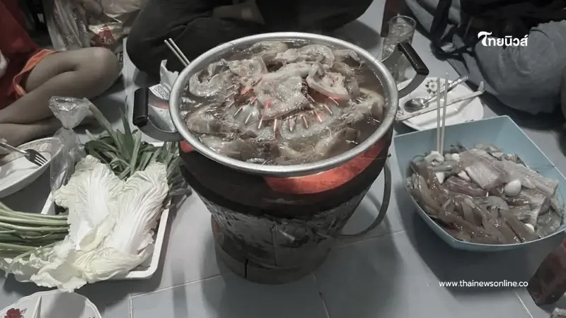 อันตราย เปิดสาเหตุ 4 ชีวิต กินหมูกระทะ อาเจียนวูบหมดสติกลางถนน อันตราย เปิดสาเหตุ 4 ชีวิต กินหมูกระทะ อาเจียนวูบหมดสติกลางถนน