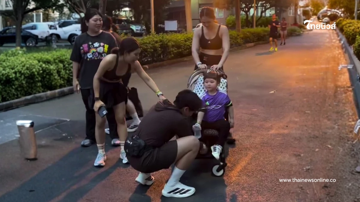 อบอุ่นยกบ้าน พ่อน็อต-แม่ชม พาลูกๆวิ่ง ช็อตนี้ยิ้มตามทั้งโซเชียล อบอุ่นยกบ้าน พ่อน็อต-แม่ชม พาลูกๆวิ่ง ช็อตนี้ยิ้มตามทั้งโซเชียล