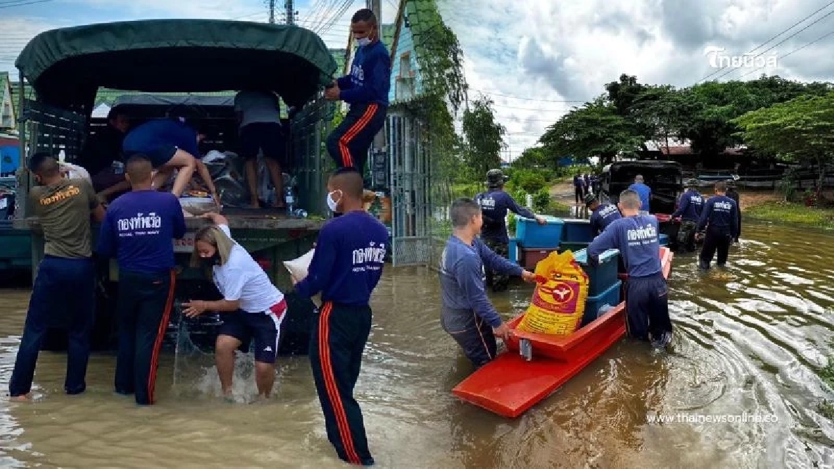 กองทัพเรือ เปิดศูนย์รับบริจาคสิ่งของ ช่วยพี่น้องน้ำท่วมพื้นที่ภาคใต้