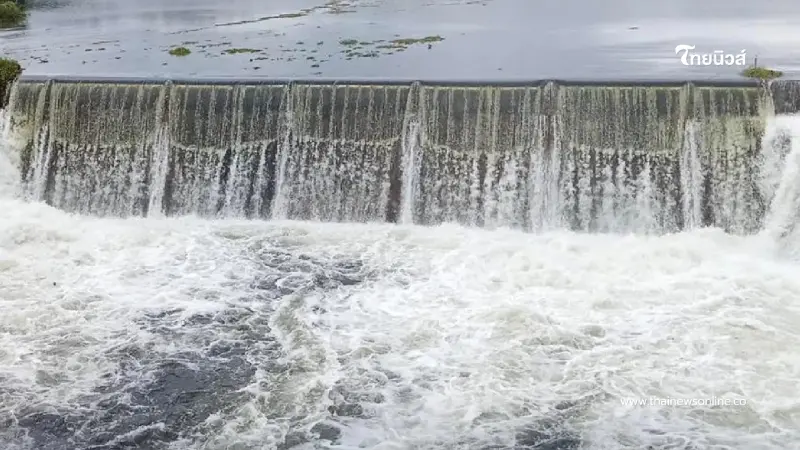 เขื่อนเจ้าพระยาเพิ่มการระบายน้ำ เตือน 11 จังหวัด รับมือน้ำท่วม เขื่อนเจ้าพระยาเพิ่มการระบายน้ำ เตือน 11 จังหวัด รับมือน้ำท่วม