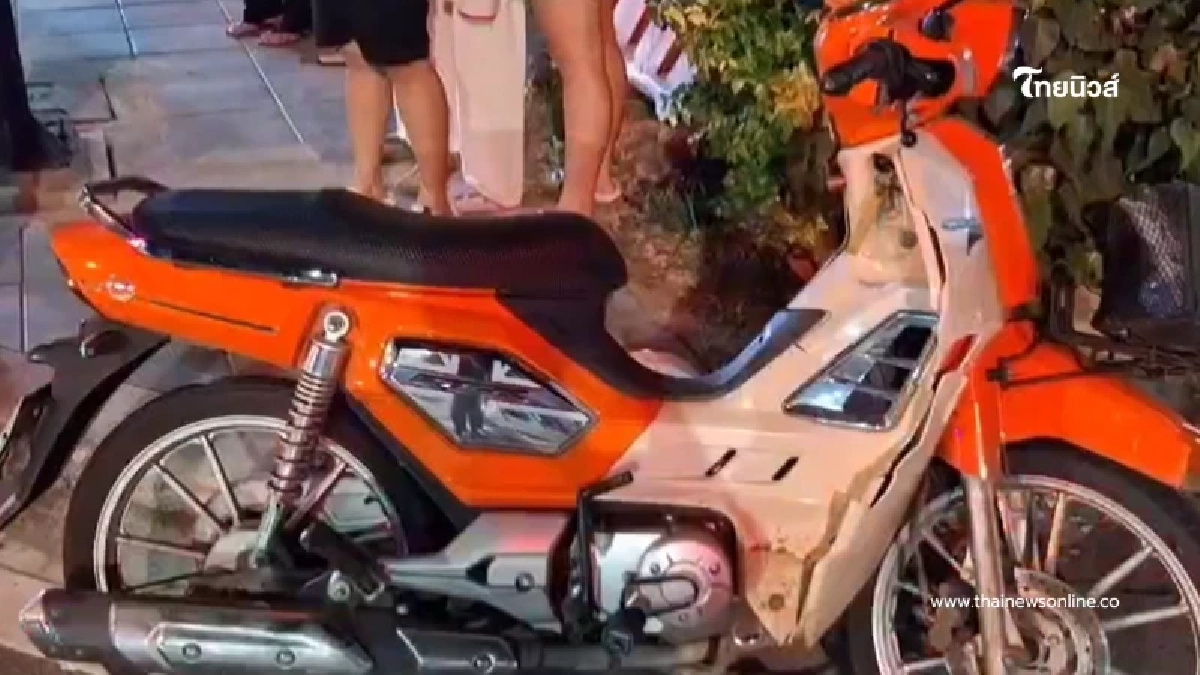 เปิดนาที หนุ่มใหญ่ขี่ จยย. พุ่งชนรถ 6 ล้อ ดับสลด ญาติเชื่อ "ของดำเข้าตัว"