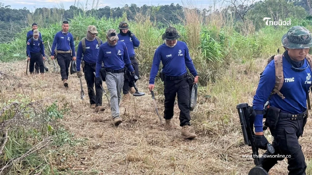 ศทช. เร่งเก็บกู้ทุ่นระเบิดชายแดนตราด เดินหน้าคืนพื้นที่ปลอดภัย ศทช. เร่งเก็บกู้ทุ่นระเบิดชายแดนตราด เดินหน้าคืนพื้นที่ปลอดภัย