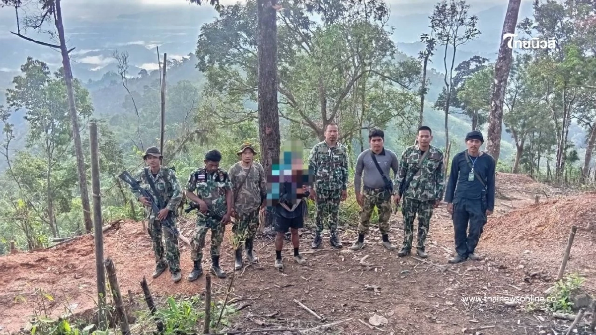 รวบต่างด้าวขุดทองกลางป่าต้นน้ำ เสียหายกว่า 7.5 แสนบาท รวบต่างด้าวขุดทองกลางป่าต้นน้ำ เสียหายกว่า 7.5 แสนบาท