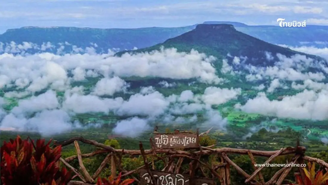 ภูป่าเปาะ พิชิต ฟูจิเมืองไทย ยอดตัดสุดอลังการ ด้วยรถอีแต๊กสุดคลาสสิก ภูป่าเปาะ พิชิต ฟูจิเมืองไทย ยอดตัดสุดอลังการ ด้วยรถอีแต๊กสุดคลาสสิก