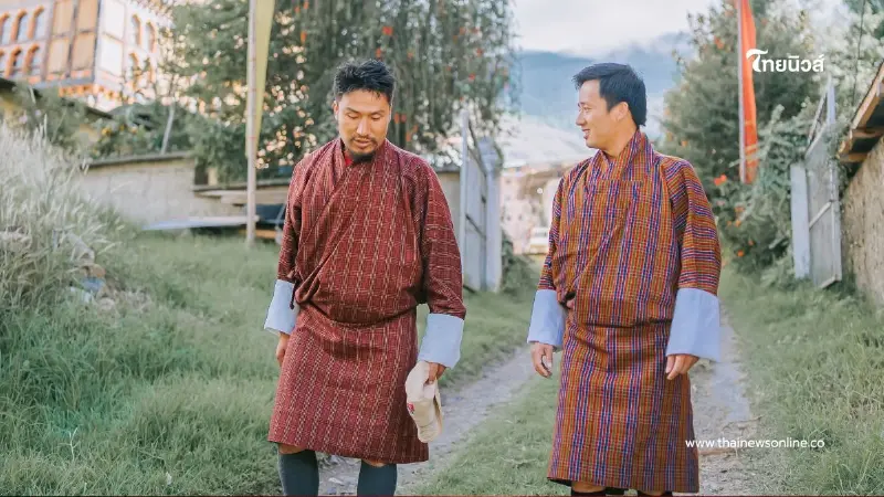 ทำความรู้จัก ผ้าพาดบ่าของชาวภูฏาน คือส่วนสำคัญที่ขาดไม่ได้