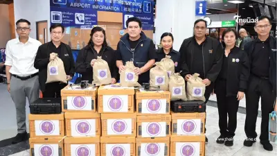 "สุรศักดิ์"นำคณะผู้บริหาร อว. ลงพื้นที่หาดใหญ่ ให้ความช่วยเหลือผู้ประสบอุทกภัย