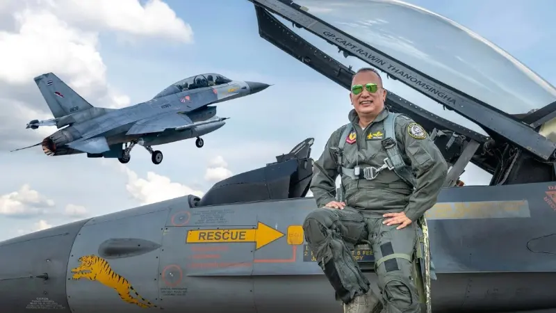 ผบ.คปอ. ขึ้นบิน F-16 ตรวจความพร้อมรบ 24 ชม. ปกป้องอธิปไตยไทย