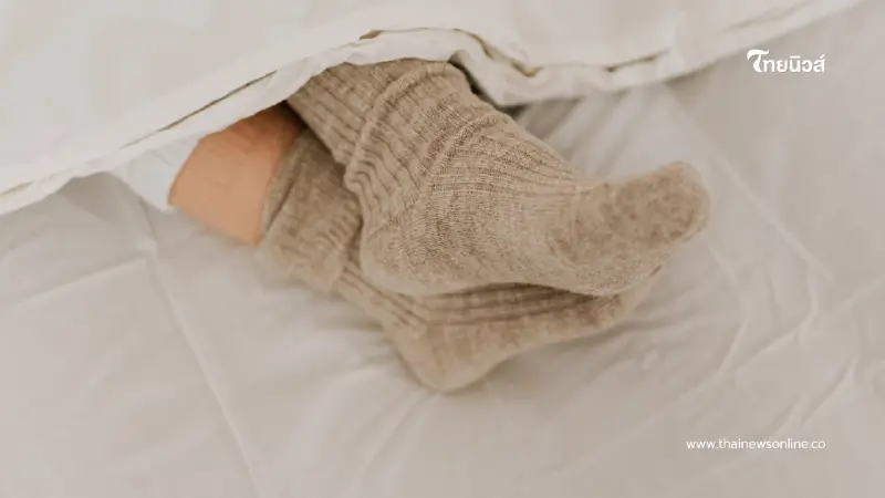 งานวิจัยยืนยัน ใส่ถุงเท้านอน ช่วยให้หลับเร็วและหลับลึกขึ้น