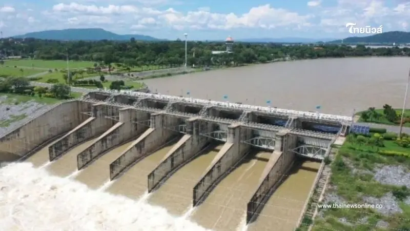 เขื่อนเจ้าพระยาจ่อระบายเพิ่ม 2,900 ลบ.ม./วินาที ริมน้ำเฝ้าระวัง