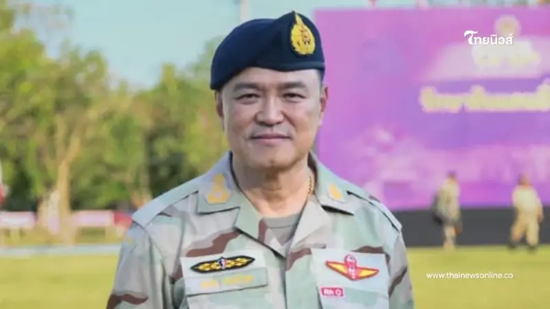 เครื่องแบบ "นายกองใหญ่" ส่องชุดสนาม อส. ที่ "อนุทิน" สวมลงพื้นที่ชายแดน