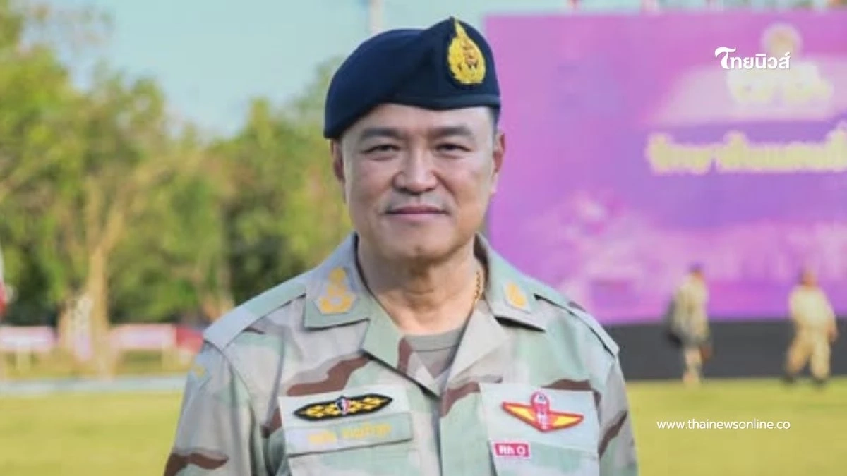 เครื่องแบบ "นายกองใหญ่" ส่องชุดสนาม อส. ที่ "อนุทิน" สวมลงพื้นที่ชายแดน เครื่องแบบ "นายกองใหญ่" ส่องชุดสนาม อส. ที่ "อนุทิน" สวมลงพื้นที่ชายแดน