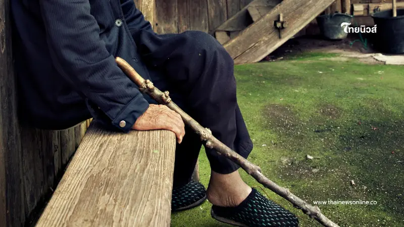 ทนมานาน ปวดท้องรุนแรง หมอส่องกล้องเจอสิ่งนี้ในกระเพาะอาหาร