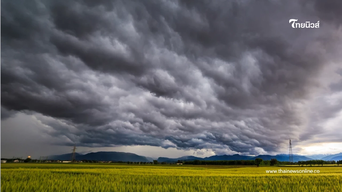 พยากรณ์อากาศวันนี้ ใต้ฝนถล่มหนัก คลื่นสูง ไทยตอนบนหนาวลง พยากรณ์อากาศวันนี้ ใต้ฝนถล่มหนัก คลื่นสูง ไทยตอนบนหนาวลง