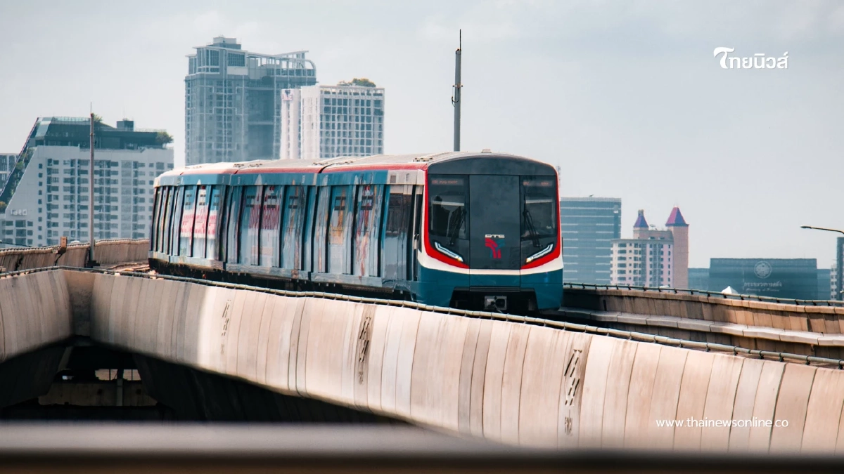 "BTS ให้พ่อขึ้นฟรี 5 ธ.ค. ทุกเส้นทาง วันเดียวเท่านั้น!" "BTS ให้พ่อขึ้นฟรี 5 ธ.ค. ทุกเส้นทาง วันเดียวเท่านั้น!"