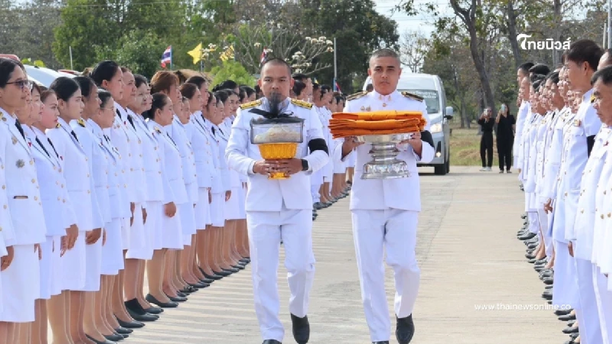 ในหลวงฯ ทรงรับผู้เสียชีวิตชายแดนไทย-กัมพูชา ไว้ในพระบรมราชานุเคราะห์ ในหลวงฯ ทรงรับผู้เสียชีวิตชายแดนไทย-กัมพูชา ไว้ในพระบรมราชานุเคราะห์