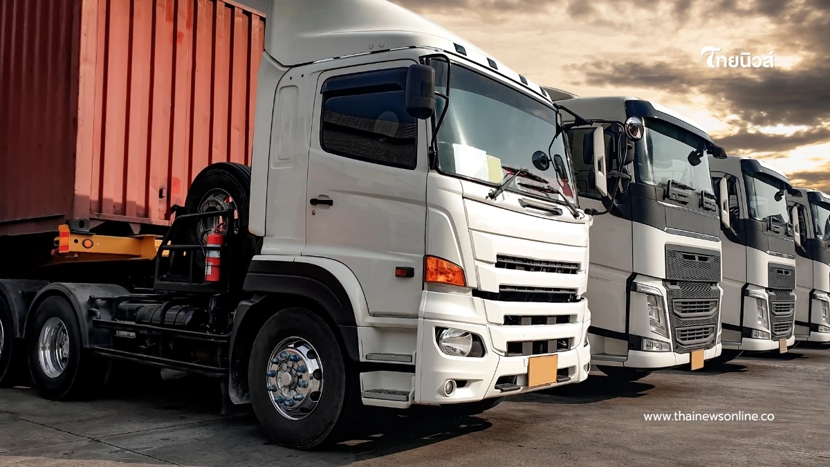 ขับแช่ขวาไม่รอด! รถใหญ่ผิดกฎหมายจราจร เจอทั้งจับทั้งปรับ