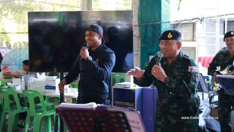 "บัวขาว" ร่วมมอบสิ่งของ–สร้างรอยยิ้มผู้ประสบภัยศูนย์พักพิงฯ