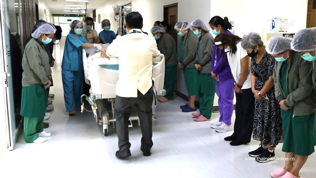 ครอบครัวผู้ป่วยมอบอวัยวะต่อชีวิต รพ.พญาไท 2 ร่วมอาลัยและเชิดชู