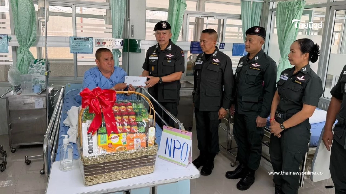 ผบ.ตร.ห่วงใย ส่ง ผบช.ตชด.เยี่ยมอาการ ตชด.บาดเจ็บจากสะเก็ดระเบิด ผบ.ตร.ห่วงใย ส่ง ผบช.ตชด.เยี่ยมอาการ ตชด.บาดเจ็บจากสะเก็ดระเบิด