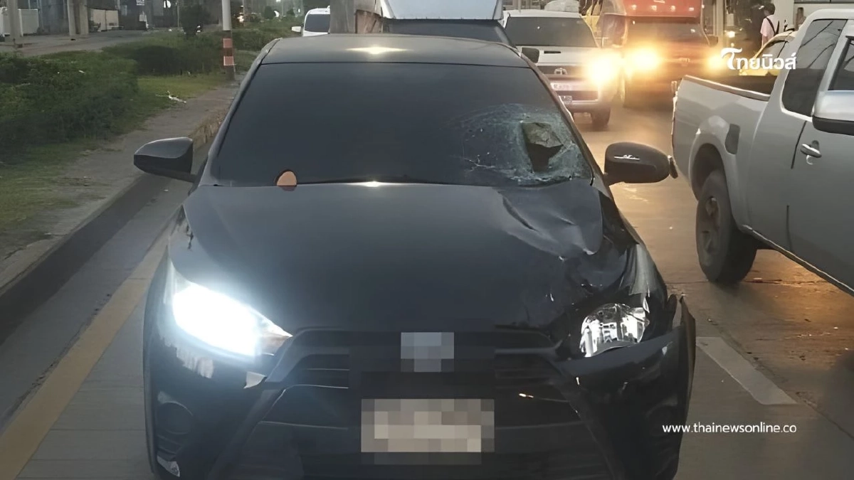 สาววัย 57 วิ่งข้ามถนนไปออกกำลังกาย ตัดหน้ารถถูกเก๋งชนดับสลด